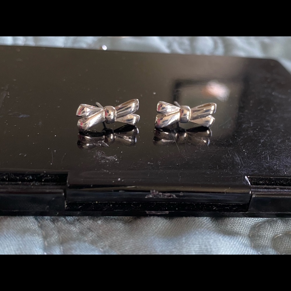 Kate space silver bow earrings
